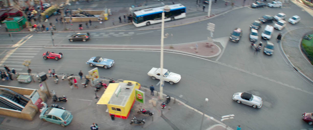 La gran fuga (2017) Ana de Armas Scott Eastwood 1080p Ac3 Español by Rodry77.mkv_snapshot_01.19.47.6