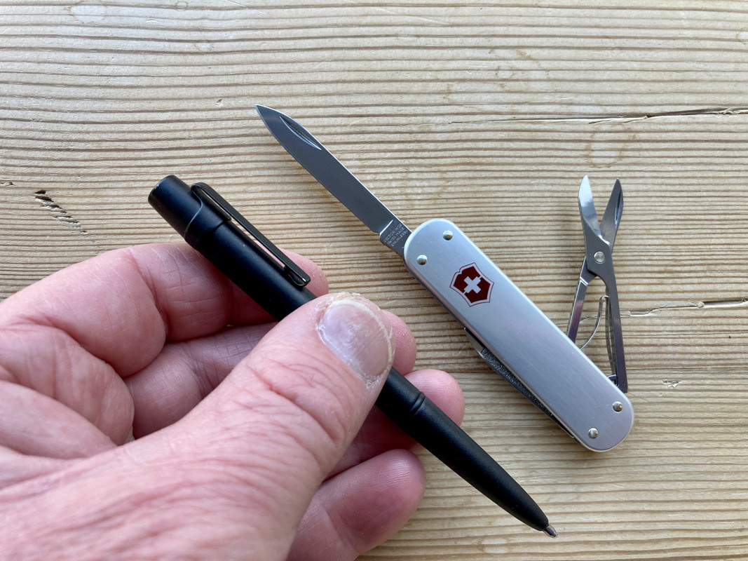 4D7F47DF-4942-4BC3-BBC3-2314CDBE5688