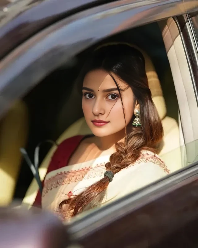 [Image: 3fc2c3c0ae371e79a3b9e7259497f40f34bb585c-high.webp]