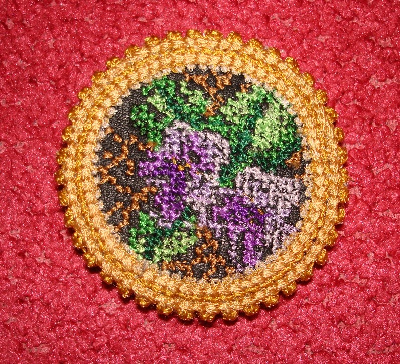 Броши линаF (2)