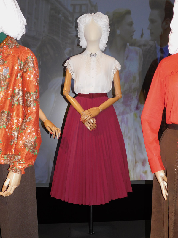 Выставка в музее Революции Кринолин и пр 108