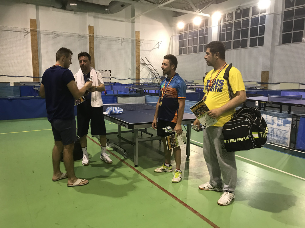 8EAD3997-366F-4AD2-A135-C59E03031E18