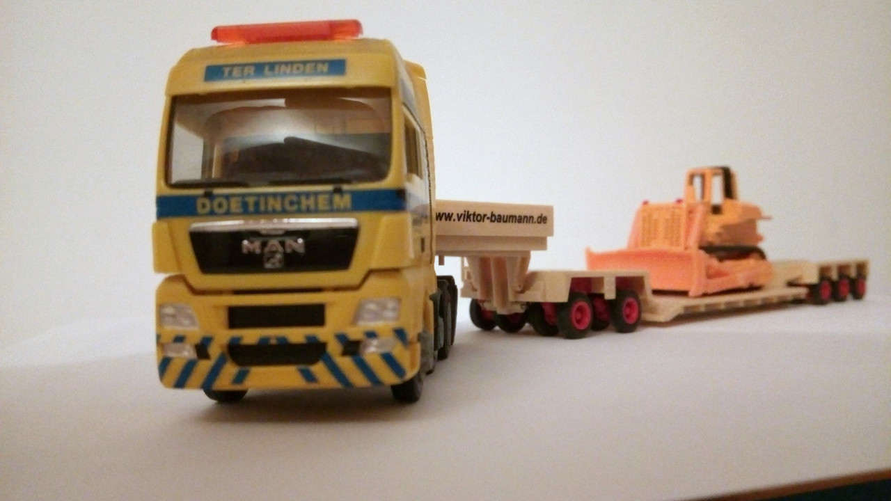 Mach (7330)