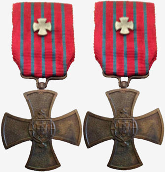 2-Cruzes-de-Guerra-de-3-classe