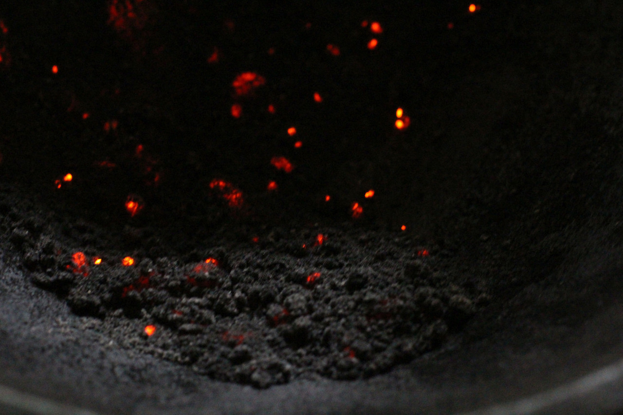 Pepper in black bowl