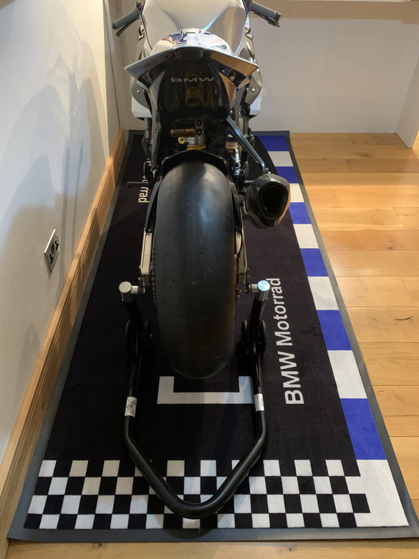 643C1E97-2D28-46AA-917F-29A1F2521245