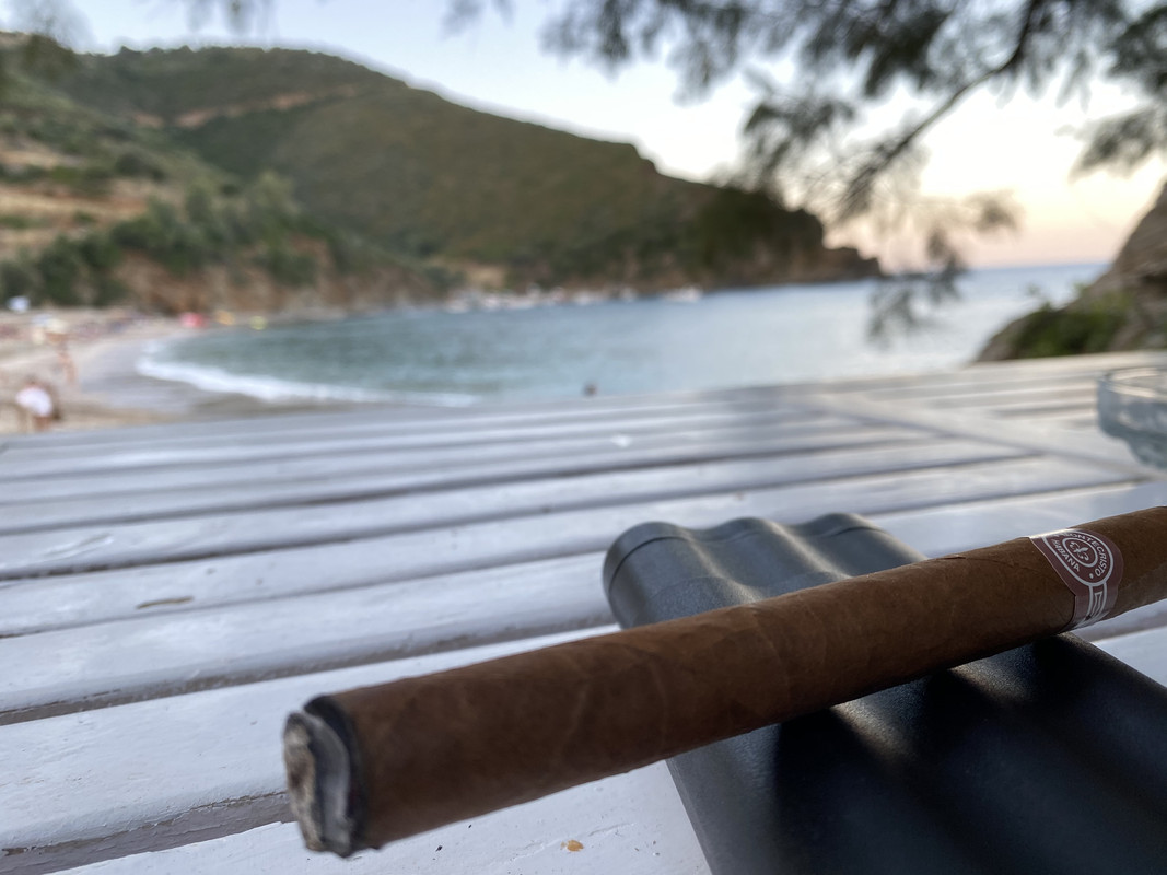 289F0963-6DAC-45CE-BF53-BFAFDBE801BD