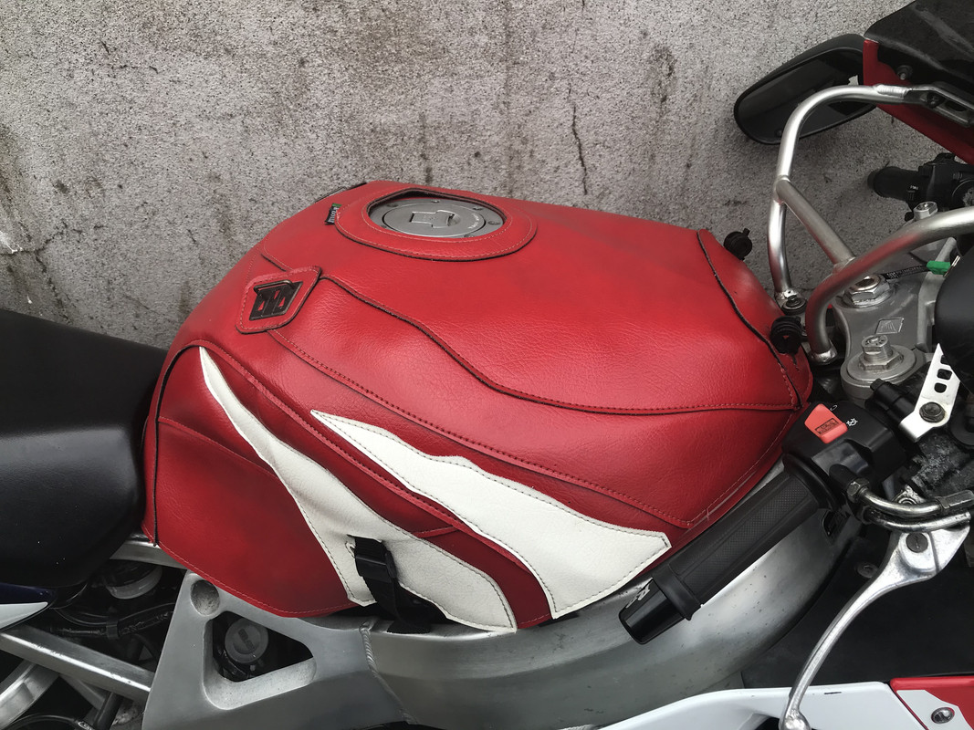 6A449906-957A-43DB-A66A-23FD104F5627