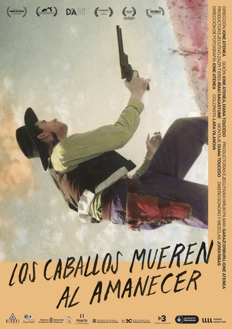 DOCUMENTAL “LOS CABALLOS MUEREN AL AMANECER”, DE IONE ATENEA, PÓSTER Y TRÁILER