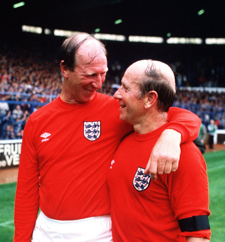 jack-bobby-charlton.jpg