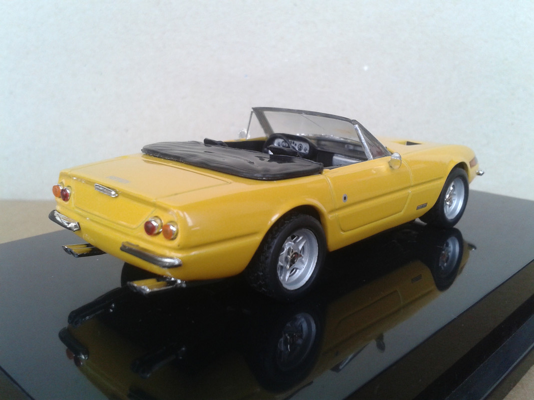 1971 Ferrari 365 GTS-4 (Hot Wheels) (6)