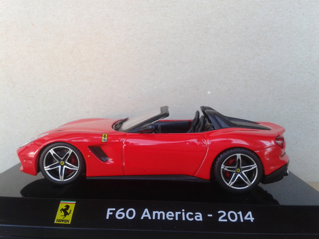 2014 Ferrari F60 America (nº26 Supercars SALVAT) (10)