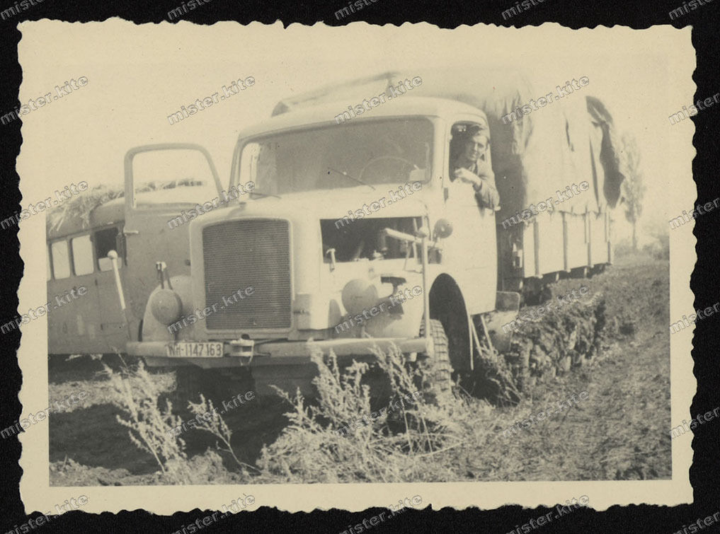 Klöckner-Humboldt-Deutz KHD-Halbkettenfahrzeug-s