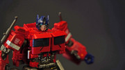04-Premium-Finish-PF-SS-02-Optimus-Prime