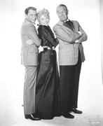 Shirley-Mac-Laine-d43