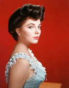 Joan-Collins-h67