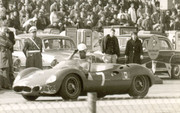 1961 International Championship for Makes - Page 2 61nur07-M63-LScarfiotti-NVaccarella-MTrintignant-3