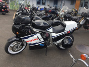 CB03FF36-1D07-4766-9AF5-5D0F74077203