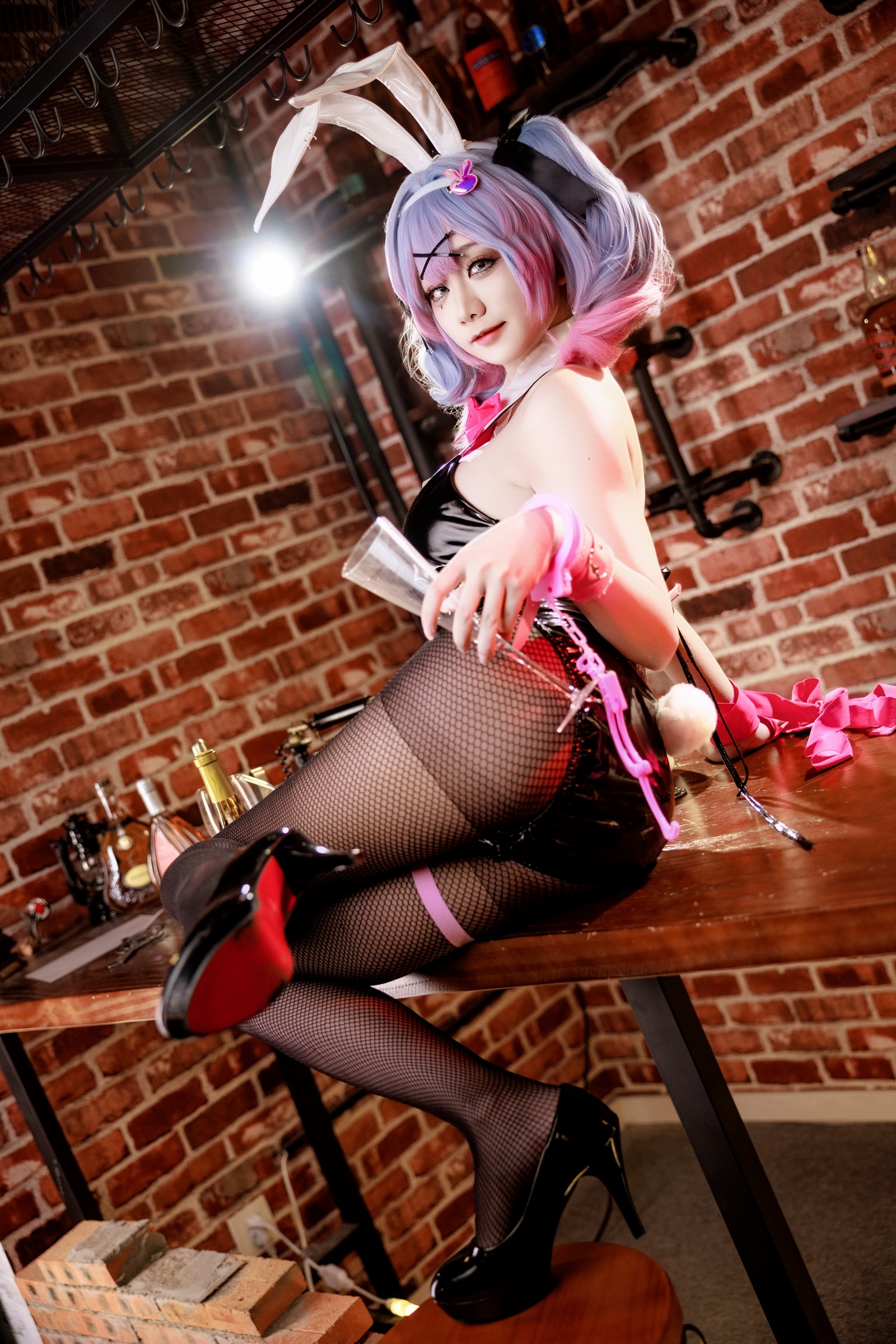 阿雪雪写真初音未来兔子洞Cosplay（105P+1V / 1.63G）VOCALOID主题写真插图3