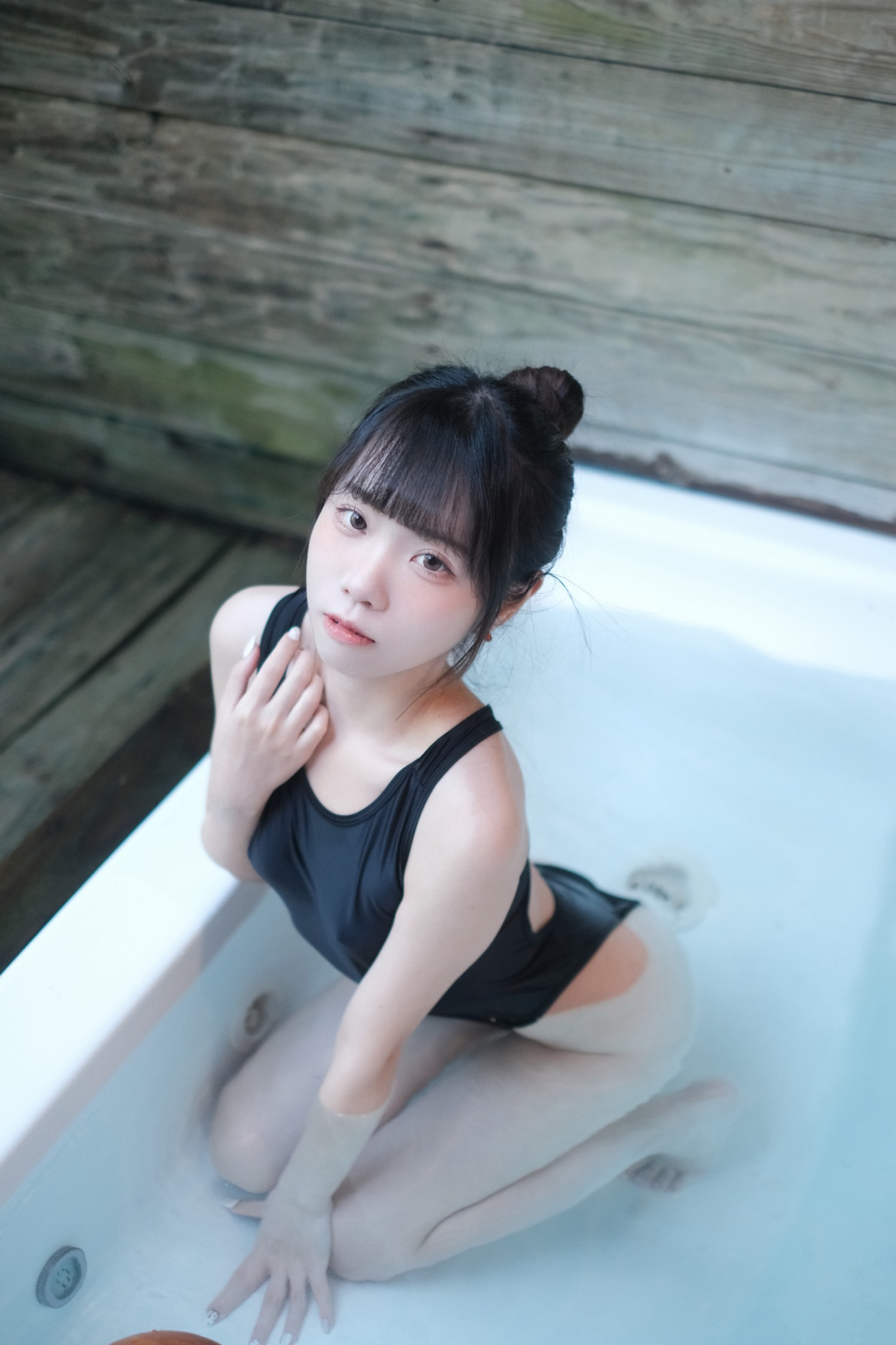 可可小白兔 意亂情迷の溫泉之旅 写真集 – 温泉旅拍 高清图 [67P-142M]