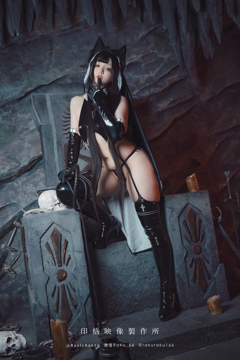 落落Raku 莉莉丝 Lilith Cosplay 写真 46P插图3