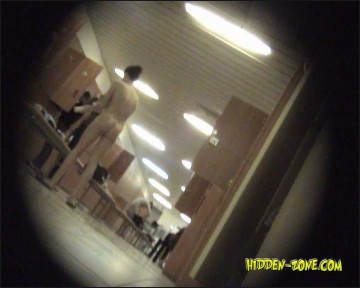 [Image: Voyeur32525143035.jpg]