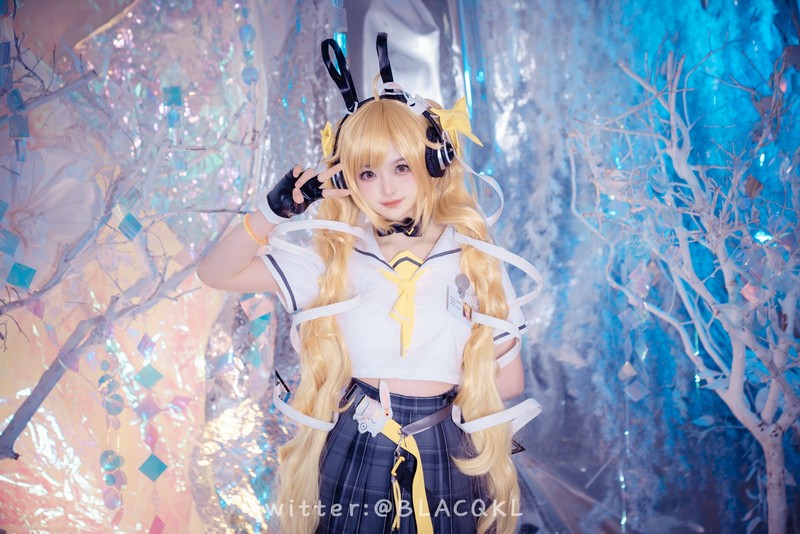 白莉爱吃巧克力 安琪拉 Cosplay 写真集【94P｜582MB】插图1