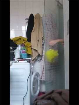 [Image: Voyeur30665153108.jpg]