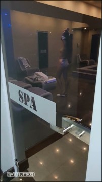 [Image: Voyeur30035104214.jpg]