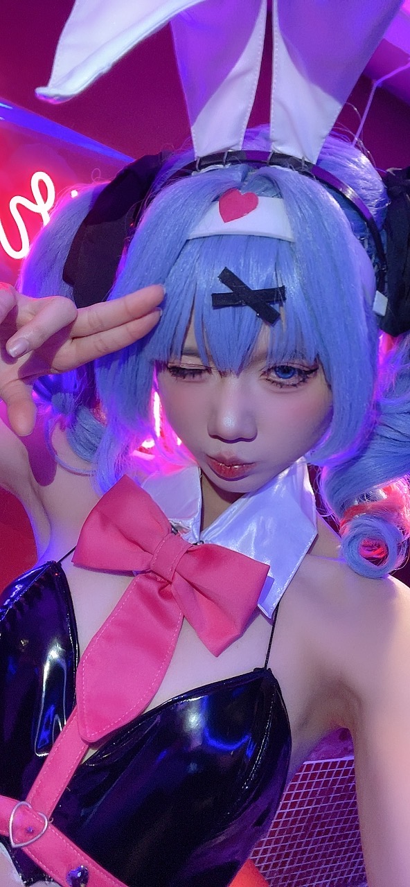 PoppaChan Miku Rabbit Hole Cosplay Pack – 168 Photos 18 Videos 1.28GB插图2