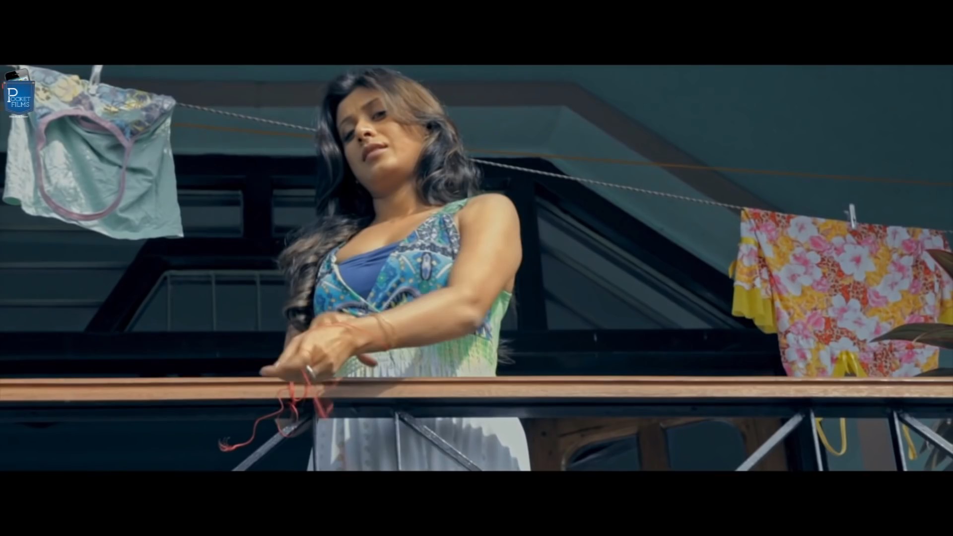 Unknown Movie MP4 snapshot 00 29 2021 10 26 17 15 07 — Postimages