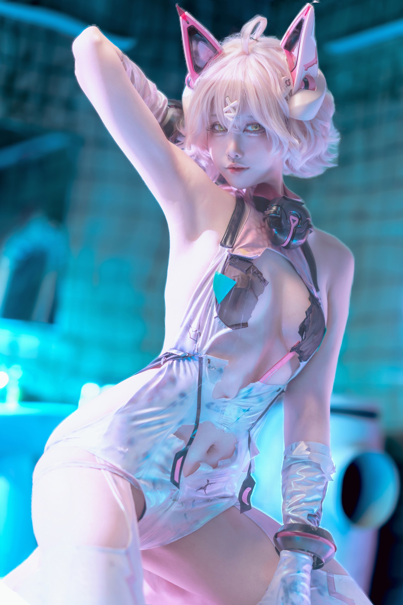 安食Ajiki 交错战线绯猁写真集 – 战斗角色COS高清图 [31P-357.7M]插图1