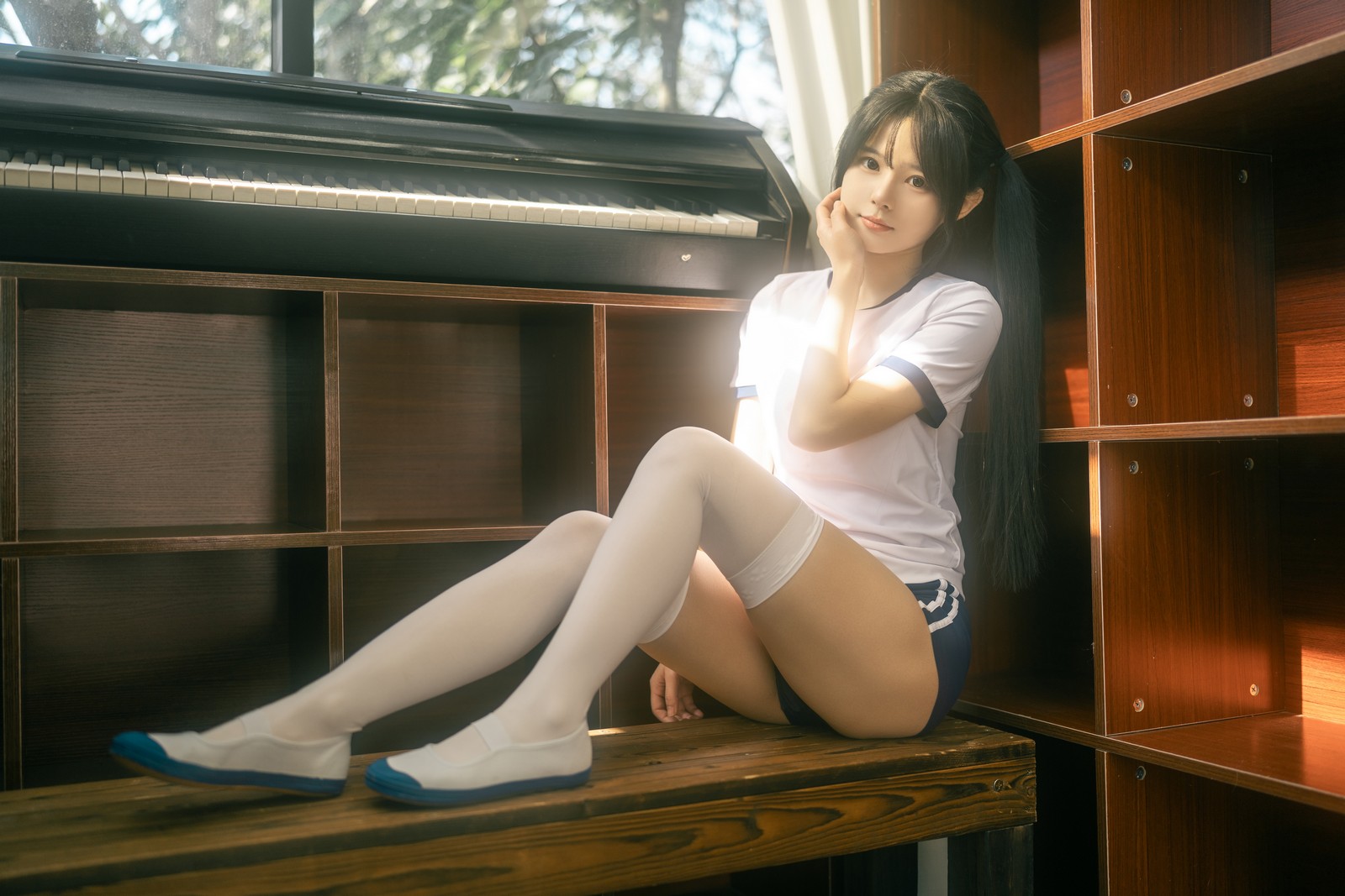 rua阮阮 春之更衣室 体操服 写真图集｜日系校园风高清摄影（47P｜469MB）插图2