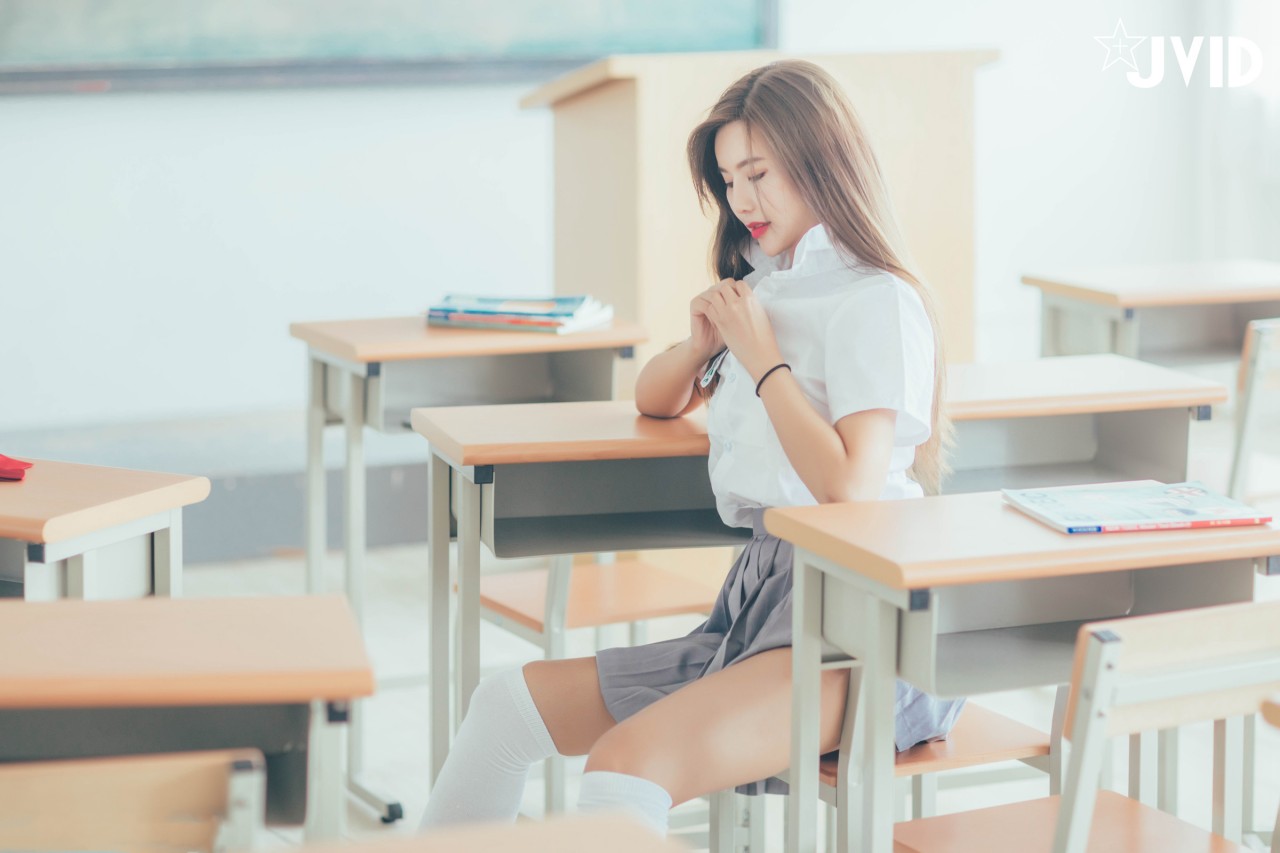 JVID木木森校园系写真，清新和活力气质妹子，千万男人的女神插图3