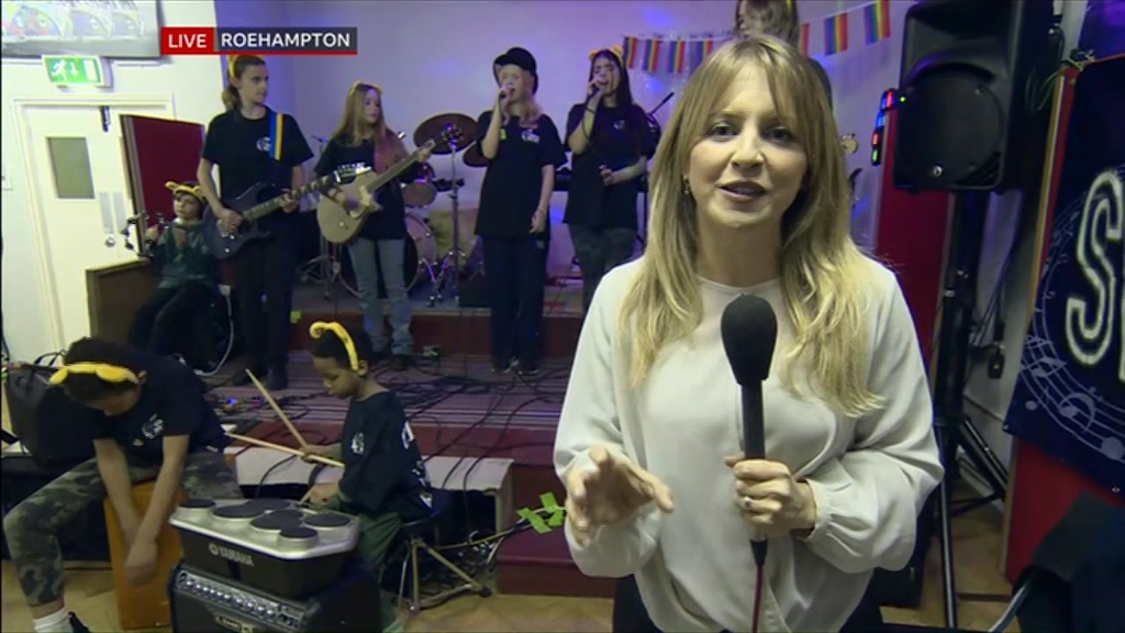 BBC London News_20221118_18301900.ts_snapshot_18.58.581