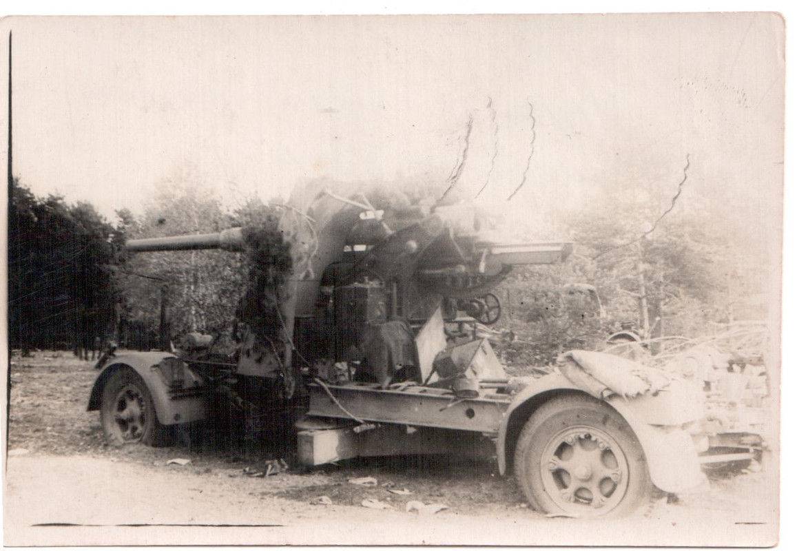 Немецкая пушка, оставленная немцами во время наступления Советской Армии на Орловско-Курской дуге, 1