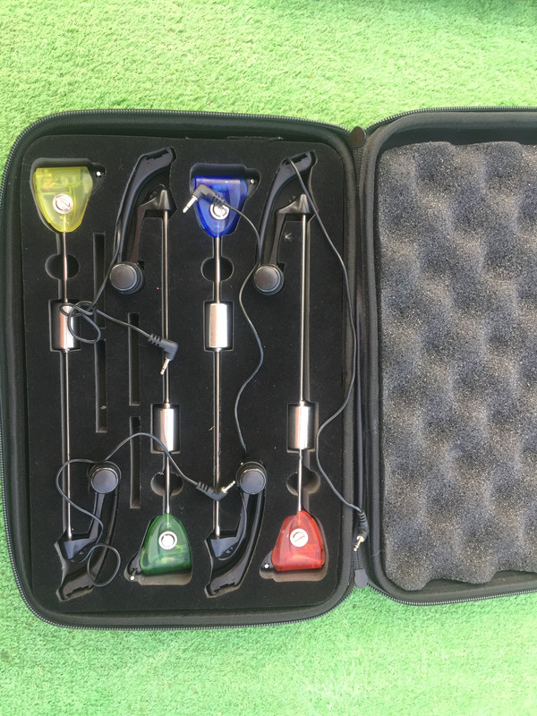 EFD0224F-C8F4-47BC-866E-AC2B1BD0BA26