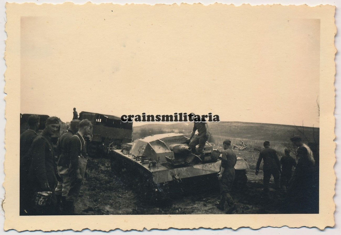 Orig. Foto Bergung Sturmgeschütz StuG III Panzer