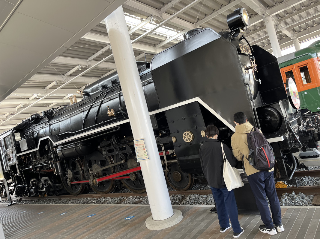 408 F637 D F6 E9 4 Daf 8 Cc1 29 E767 Cdc5 D5 Postimages