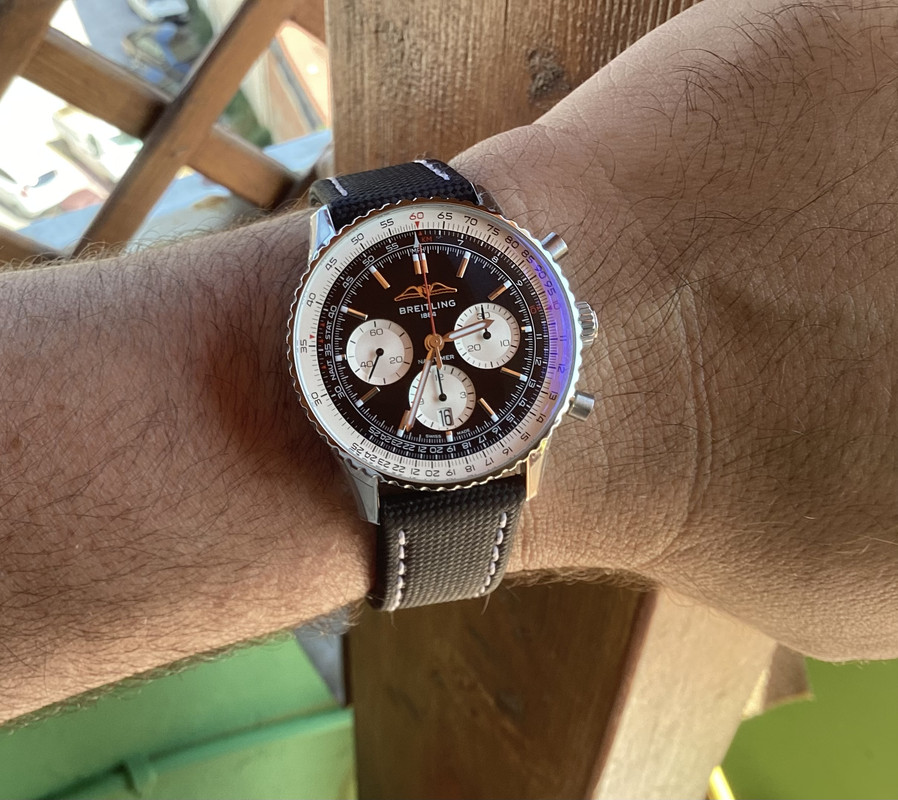 F9B03C60-8450-414C-9784-8968BCCFAAC4