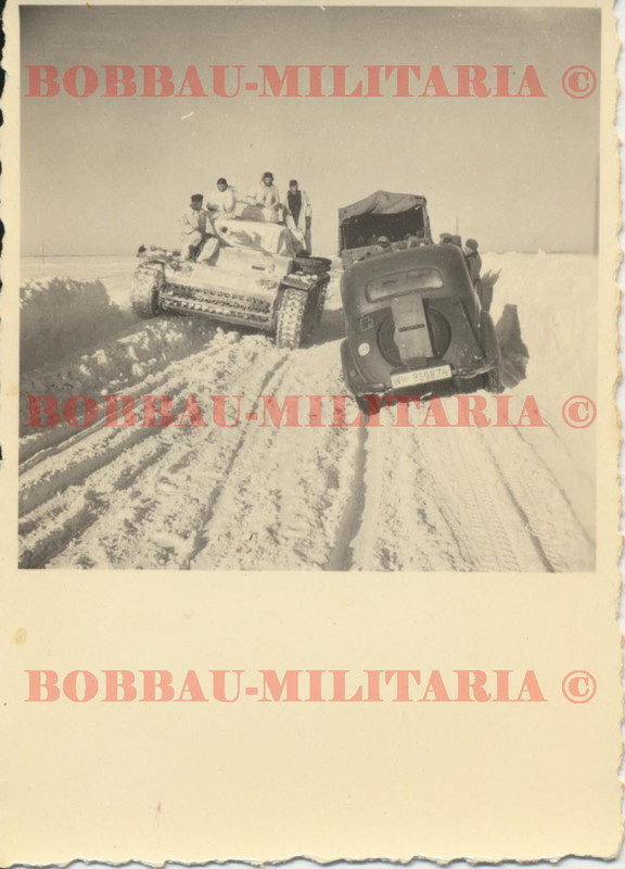 Panzerkampfwagen III Langrohr in weißer Winter-Tarnung Front Vor