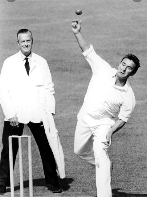 [Image: EXqd68-PWk-AYb-UCa.jpg]