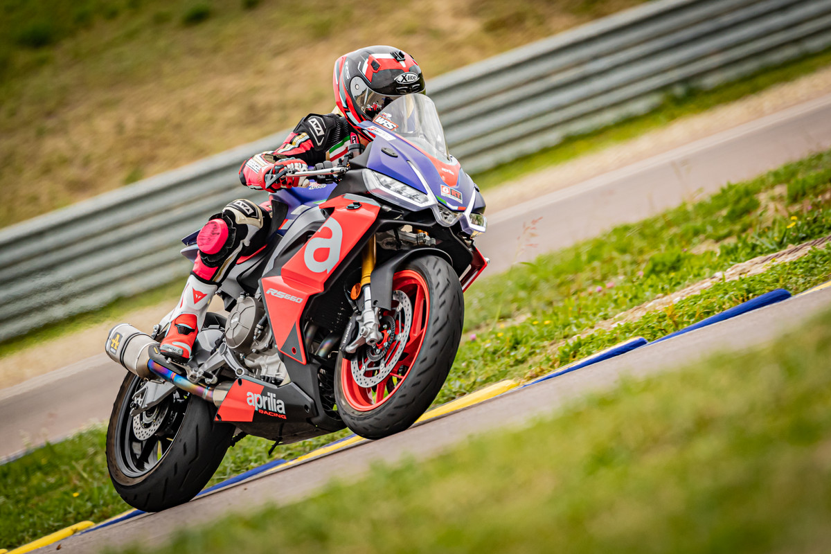 38F0BAA4-29EC-4872-B867-2292C6558E6B