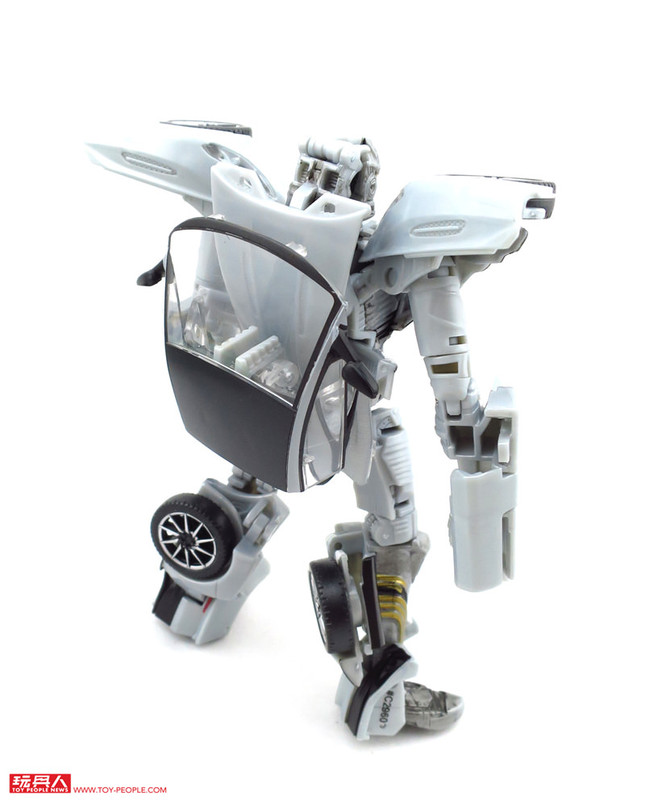 The-Last-Knight-Deluxe-Cogman-13