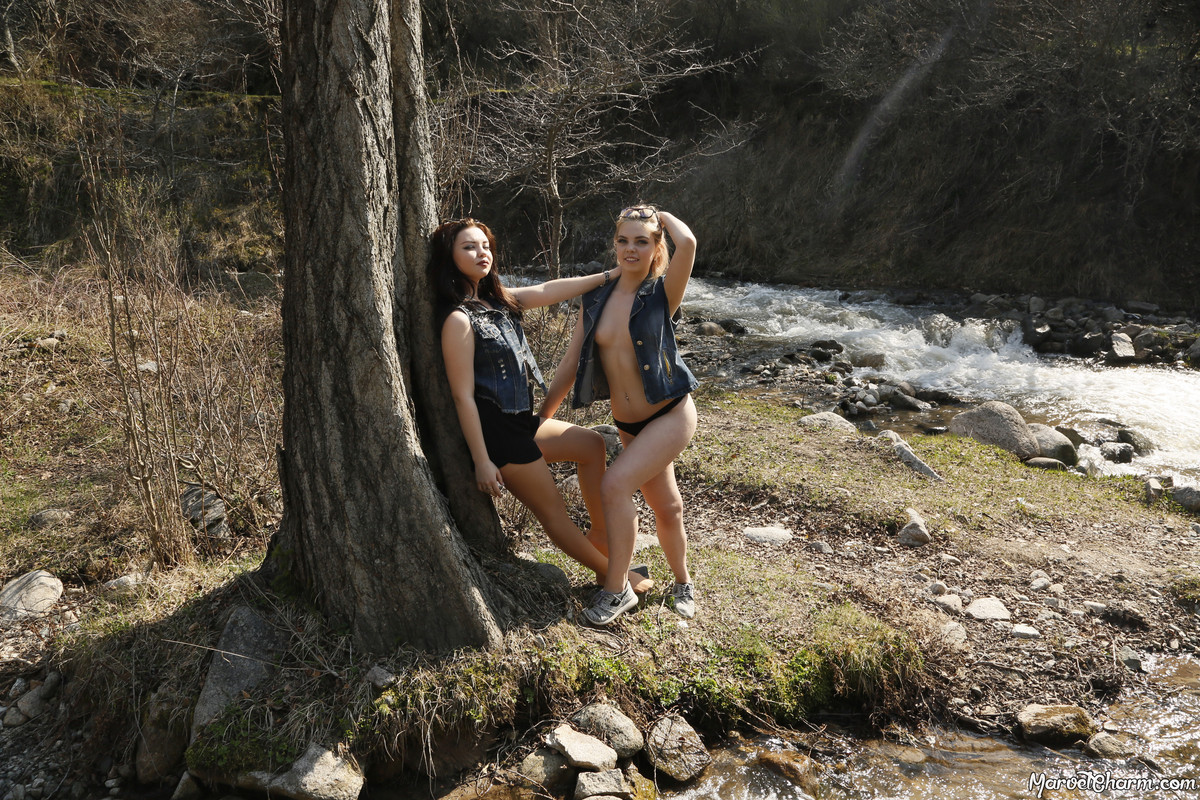 MarvelCharm_Anita-Rebecca-Playmates-015