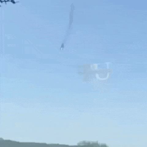 https://i.postimg.cc/jSC5rX1z/video-2026-06-21-02-14-50-(1).gif