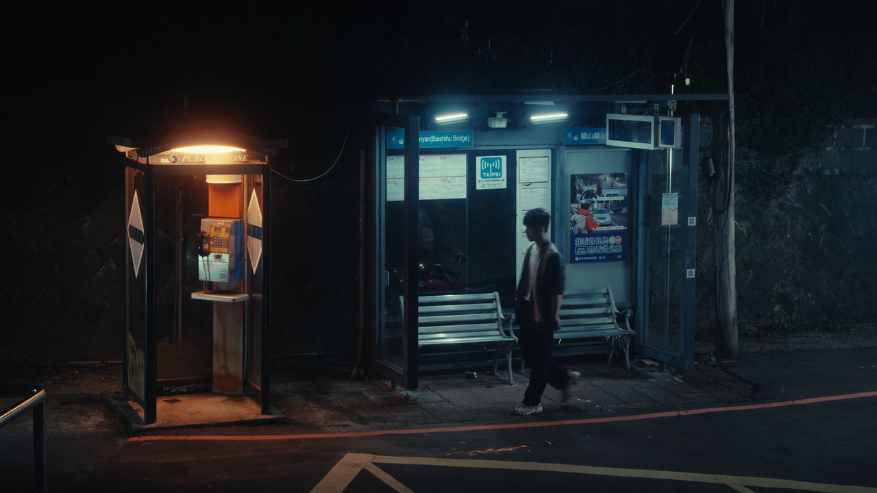 《電話亭》