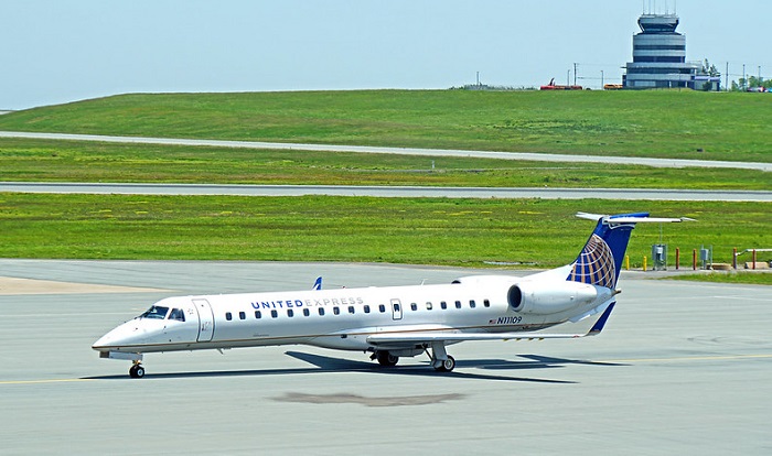 Ilustrasi maskapai United Express.