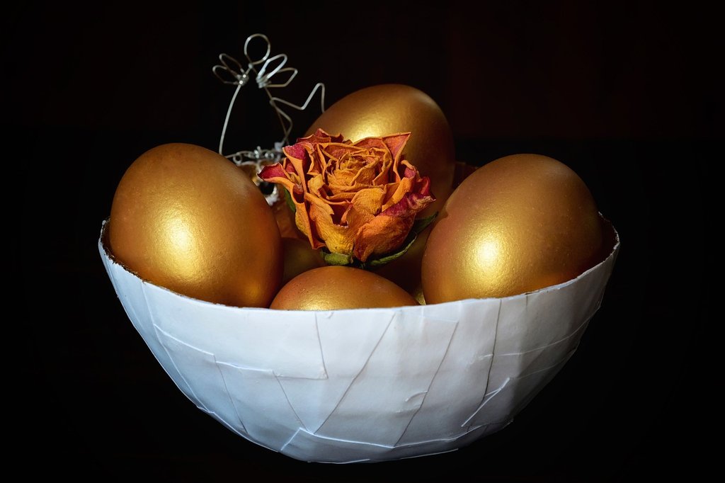 gold-eggs.jpg