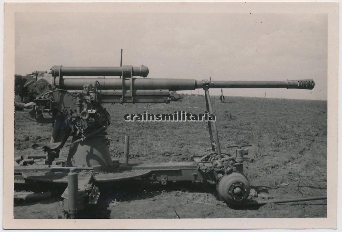 Orig. Foto schweres russ. Beute Flak Geschütz b. NOVOUKRAINKA Ukraine Russland1